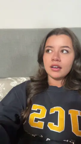A post by @lilygneal on TikTok caption: guyssss stop addressing me! #weneedtoaddresstheelephantintheroom #elephant #fyp #funny 