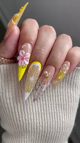 A post by @nailzkatkat on TikTok caption: loving these ✨