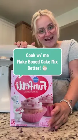 A post by @jill200016 on TikTok caption: So moist and yummy! 🎂🧁 🍰 