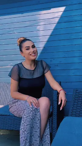 A post by @alexandradum7 on TikTok caption: #foryou #foryoupage #beyourself #outfitoftheday #❤️❤️viralll #pamflettrataticaatare🤪 
