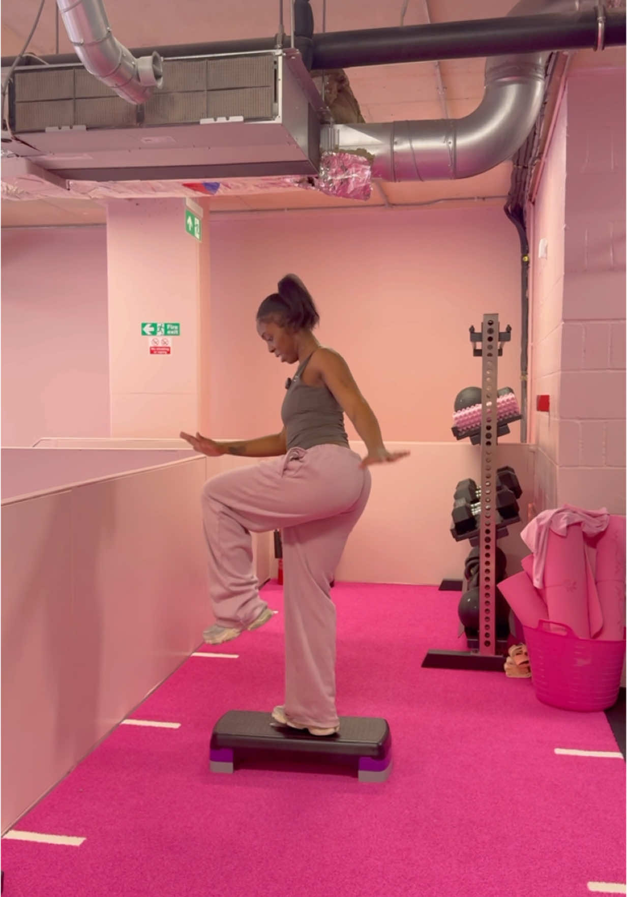 A post by @nataleebfitness on TikTok caption: Step classes are not for the weak😭 #fyp #gymtok 