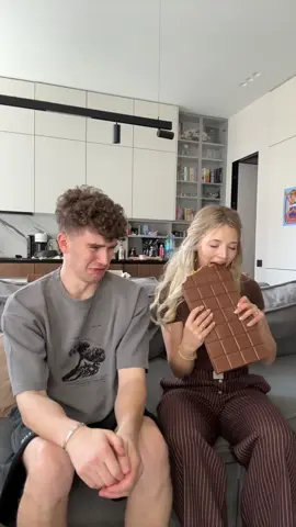 A post by @ba.bich_ on TikTok caption: я тоже хочу шоколадку😭