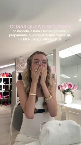 A post by @nerea.laandaa on TikTok caption: puedo tardar 2h o 15min en la misma rutina, y esa es una conversación que muchos no están preparados para aceptar. 💅🏻 yo sé que mis chicas si me entienden 🤍🤍 #nerealaandaa 