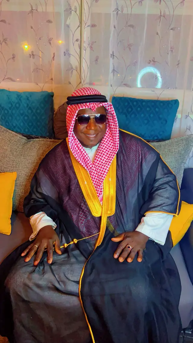 A post by @leledemba on TikTok caption: #pourtoi #creatorsearchinsights #soninkara🇸🇳🇲🇱🇲🇷🇬🇲🇬🇳 