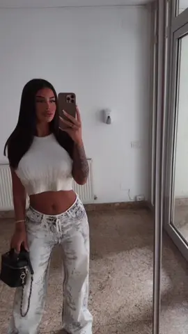 A post by @el_massri_aya on TikTok caption: #Aya👑 #fyp #foryoupagе #🧿 #viralvideos 