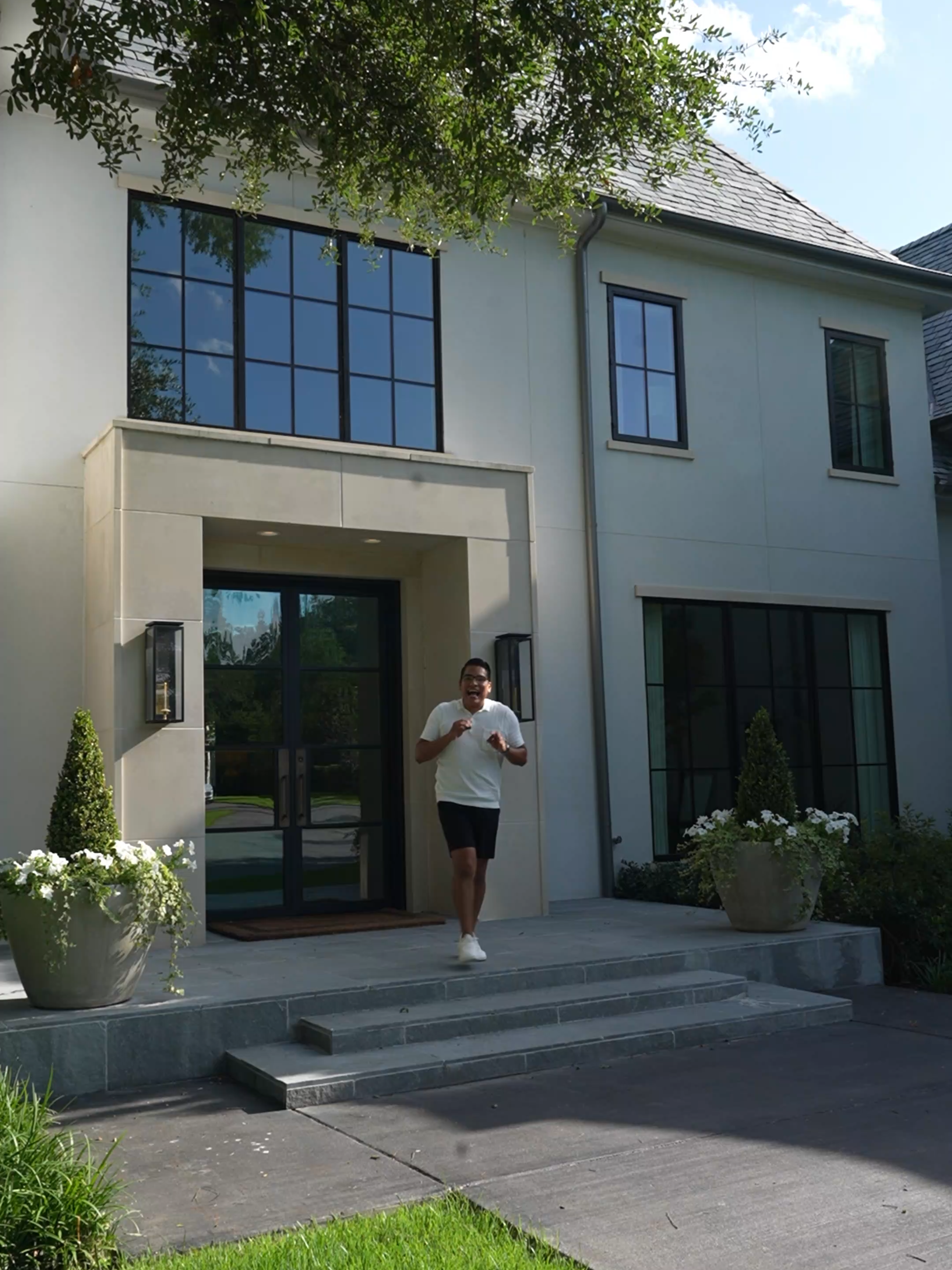 A post by @juve3dstudio on TikTok caption: Así es una casa de 10 millones de dolares #juve3dstudio #viral #construccion #juve3d