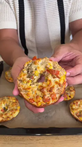 A post by @cestarpinbon on TikTok caption: L’une de nos recette préférée 🥯🥯 #recettes #ideerecette #recettesimple #recetterapide #recettefacile #recettefacileetrapide #recettesimpleetrapide #tiktokfood #cestarpinbon 