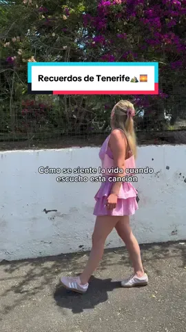 A post by @adrianabors30 on TikTok caption: ⛰️🌅🥹#vacaciones #recuerdos #travelmemories #holidayvibes #vlogdeviaje #tenerife #viajedeamigos #naturaleza 