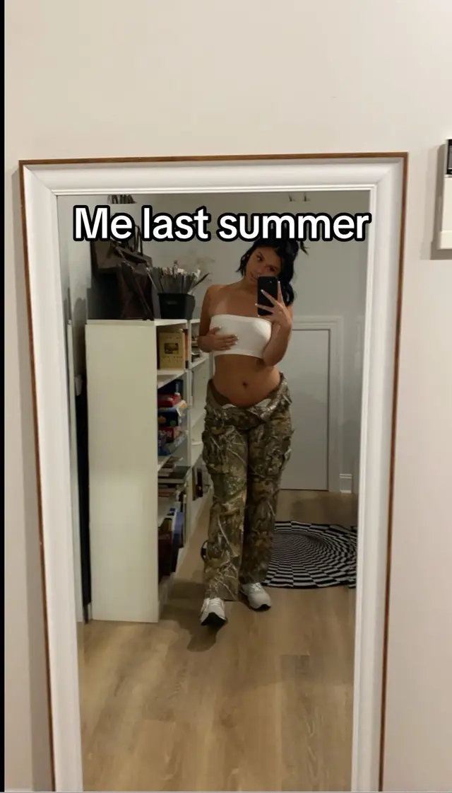 A post by @aubrybackup on TikTok caption: #fyp #pregnant #fyp 
