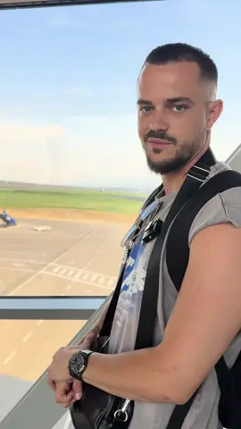 A post by @arjanlekaj on TikTok caption: I padalt #arjanlekaj 