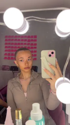 A post by @kaydonnelly2 on TikTok caption: the gym 🤝🏼 slickback #fypage #fyp #foryou #fy #grwm 