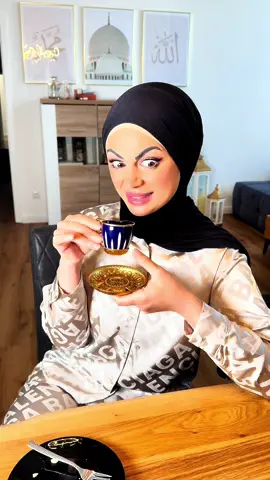 A post by @sanaz.seyedsadri on TikTok caption: Unfassbar 😂😂😂😂😂