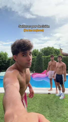 A post by @4dcuatroo on TikTok caption: JAJAJA (hay algún impostor)