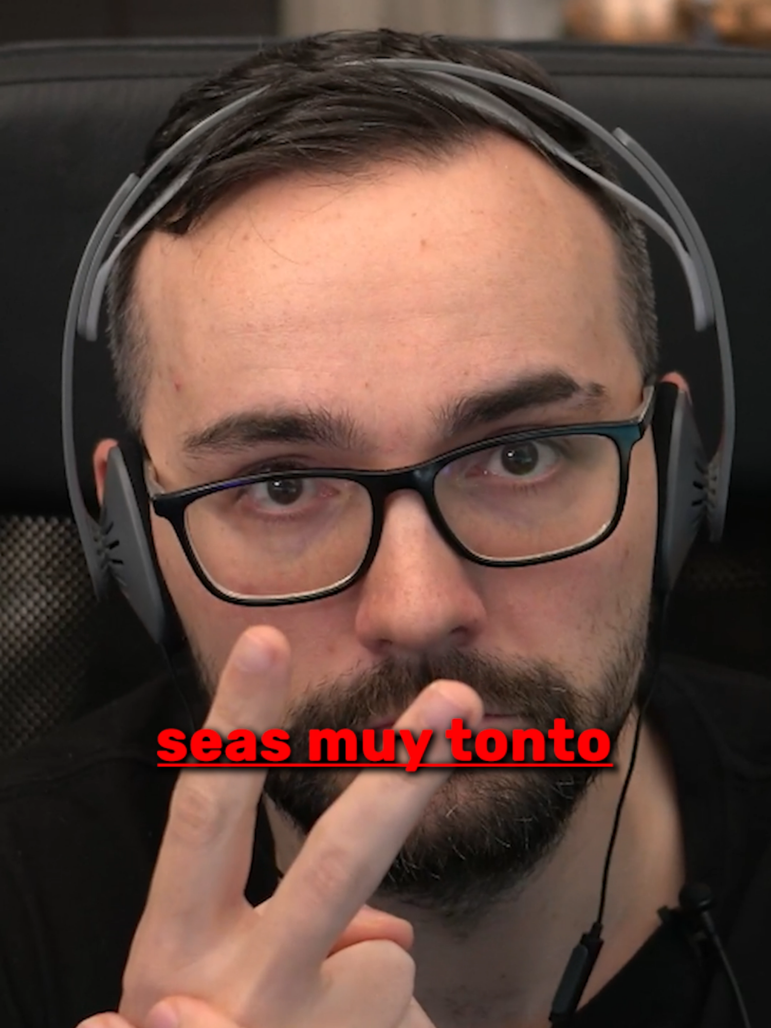 A post by @elxokas on TikTok caption: o no te enteras de nada o sabías demasiado