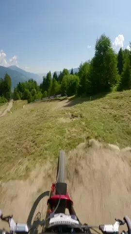 A post by @canyon_bicycles on TikTok caption: The black snake with @Troy Brosnan 💪 #MyCanyon #CanyonCFR #SenderCFR  