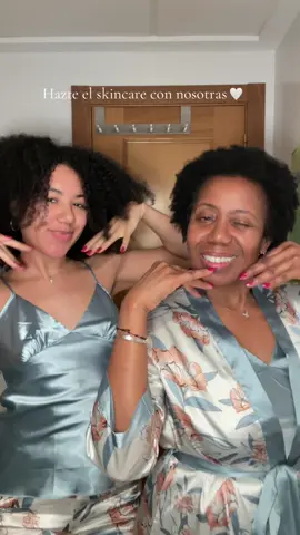 A post by @thebanezs on TikTok caption: Nos hacemos el skincare juntas porque si no, mi madre no lo hace 😔 Todos los productos son de @Fenty Skin ✨