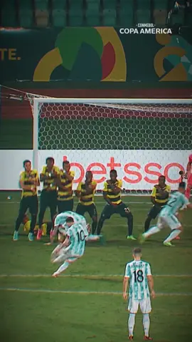 A post by @copaamerica on TikTok caption: Golazo de Messi de tiro libre: no importa cuándo leas esto 🔟🇦🇷 #messi #tirolibre #TikTokDeportes #fifacwc #mundialdeclubes 