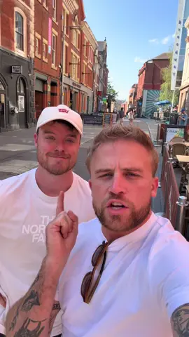 A post by @joshandjase on TikTok caption: Best burger in the UK? 👀
