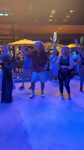 A post by @t.eian on TikTok caption: Lady at the end did the sprinkler !! ⭐️🕺🏽 #teian #tgvng 