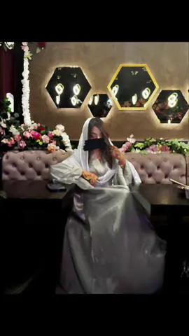 A post by @leeraofficial_ on TikTok