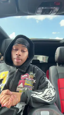 A post by @bdtrelilbrother on TikTok caption: Try it and let me know the chicken club from potbelly! 