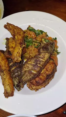 A post by @laila_begum1 on TikTok caption: #bangladesh #curry #food #viral #foruyou #potato #fish #chiken #cooking #fyp #ym 