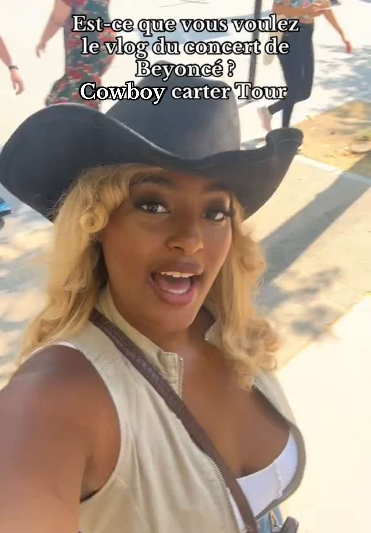 A post by @_cameleonn on TikTok caption: Le show était juste incroyable vraiment elle nous a respectée de a à Z #beyonce #beyonceconcert #cowboycartertour #stadedefrance #bey #queenb #cowboycarter @Beyoncé 