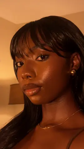 A post by @daciapetrie on TikTok caption: Me in 4K. 