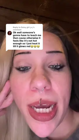 A post by @vicsmokes_ on TikTok caption: Replying to @Daisy girl ᧔࿔᧓ same username 🖤🤞🏼