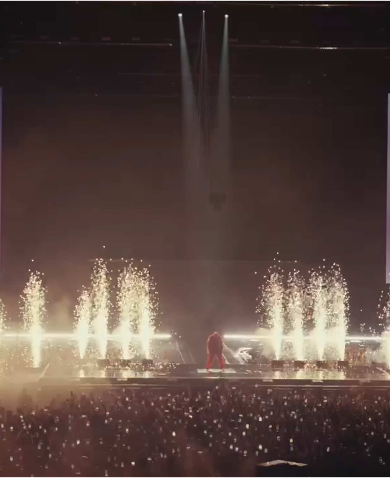 A post by @chrisbrownofficial on TikTok caption: #BREEZYBOWL I DREAMT THIS . GOD ALLOWED ME TO MANIFEST IT. AND THE FANS ALLOWED ME TO ACCOMPLISH IT.  