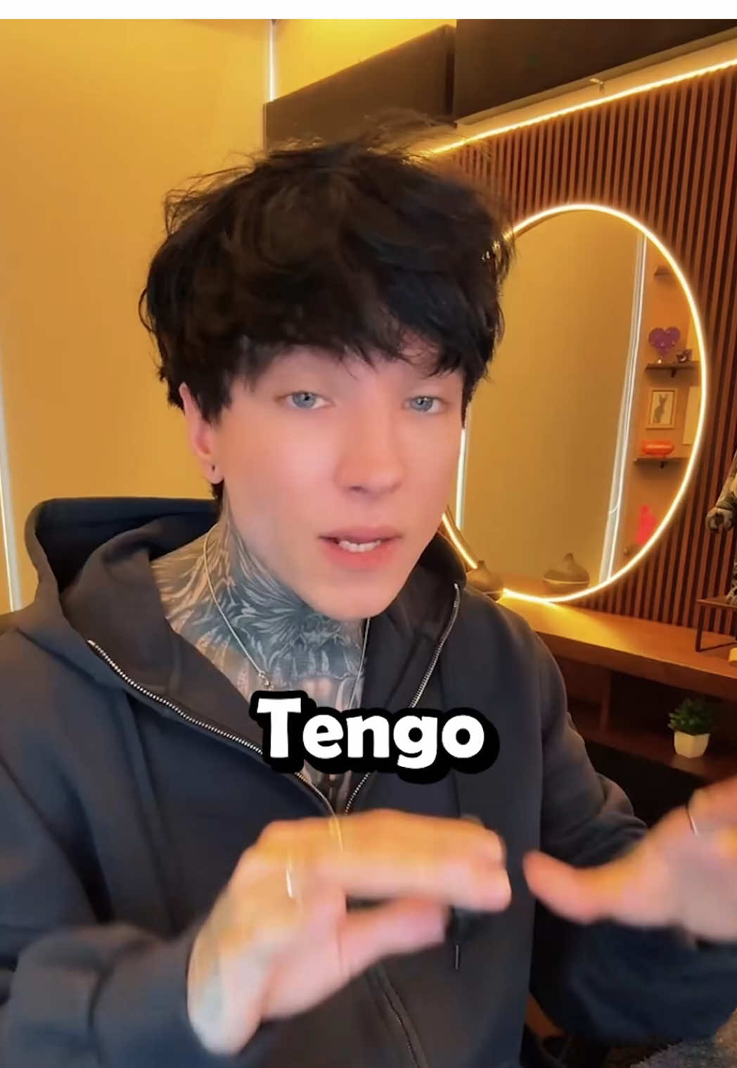 A post by @therealcry on TikTok caption: Me lancé a AliExpress y encontré ofertones de hasta el 80% 😱 Lo mejor: pagas en 12 meses sin intereses. Encima ya hay envíos locales, me llegó rapidísimo 🚀📦 Y tienen un jueguito, Shake & Win, que te da descuentos solo por mover el cel @aliexpress.mx #fyp #parati #cry  #AliExpressMX #VeranoConDescuento #Ad