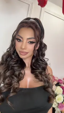 A post by @adrianaciriblan95 on TikTok caption: @Kashmir Concept azi e azi 