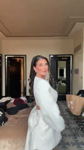 A post by @annaliviahynds on TikTok