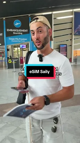 A post by @jimmy_laura_astuces on TikTok caption: Notre allié pour voyager sans stress 📱 Publicité @sailyworld  Profitez de 15% de réduction sur votre prochain eSIM Saily avec le code JIMMY15 ➡️ lien en bio  #astuce #voyage #pourtoi #apprendresurtiktok #saily #esim 