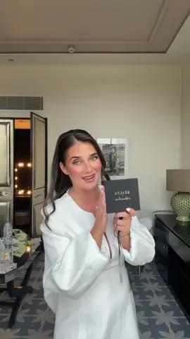 A post by @annaliviahynds on TikTok caption: Eeeeek link in bio queens @Réalta 🤍🕊️