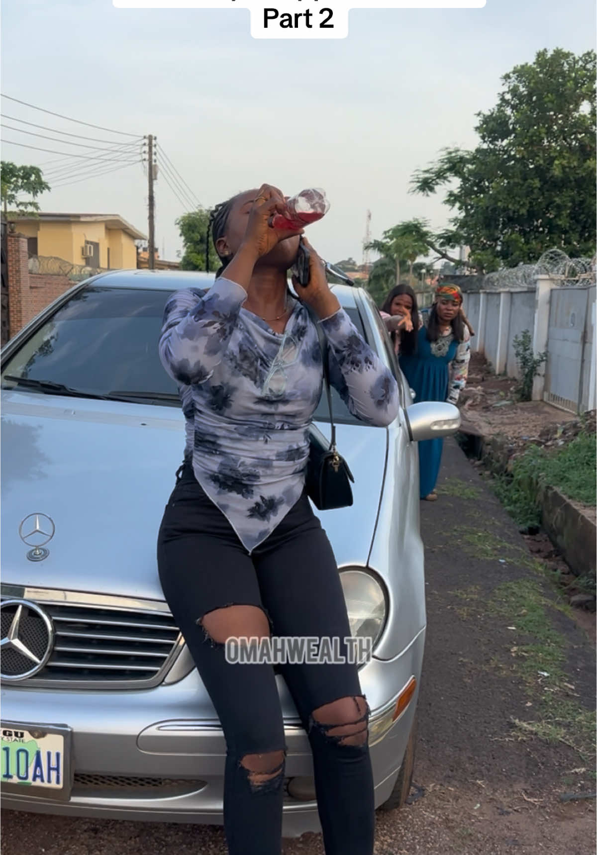 A post by @omahwealth.tv on TikTok caption: Mask boy swapped the drink #omahwealth 