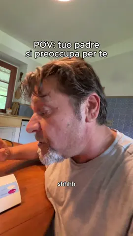 A post by @dadaemarcolino on TikTok caption: Altro che sfigmomanometro 😂 @viledaitalia è su un altro livello!! #ViledaH2PrO #Time2PrOgress #adv