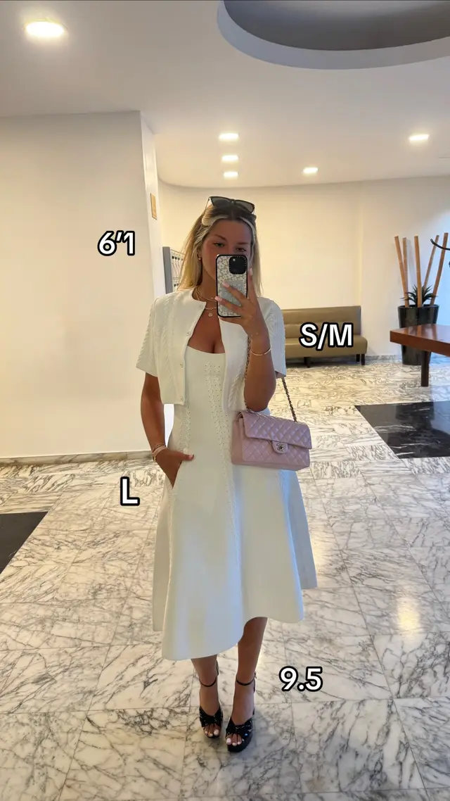 A post by @gabbyygonz on TikTok caption: 6’5 in this photo though, of course :) wear the heels 💖 #tall #tallgirl #6ft #bigmama 