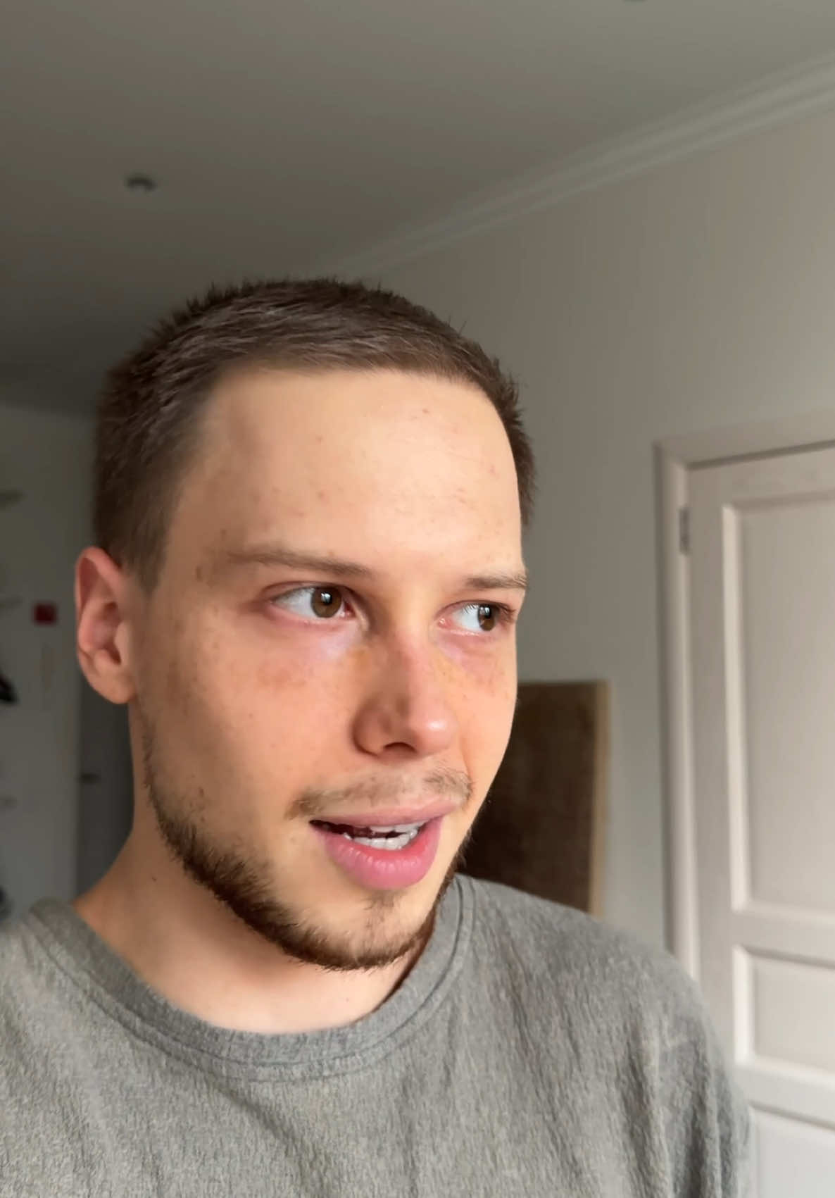 A post by @ynchq on TikTok caption: Тот самый экономный друг 