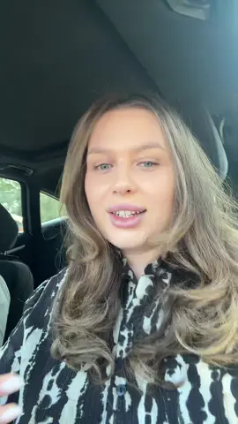 A post by @tinadrip on TikTok caption: @Lari Turneanu 