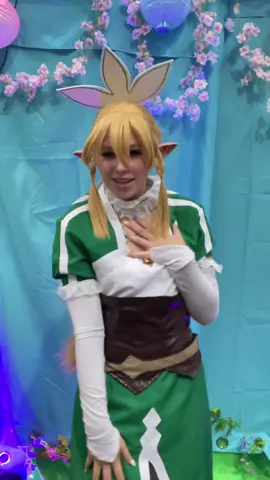 A post by @kawaii_ninchen on TikTok caption: 💚💚💚 #swordartonline #swordartonlinecosplay #leafa #leafacosplay #animango #dokomi 
