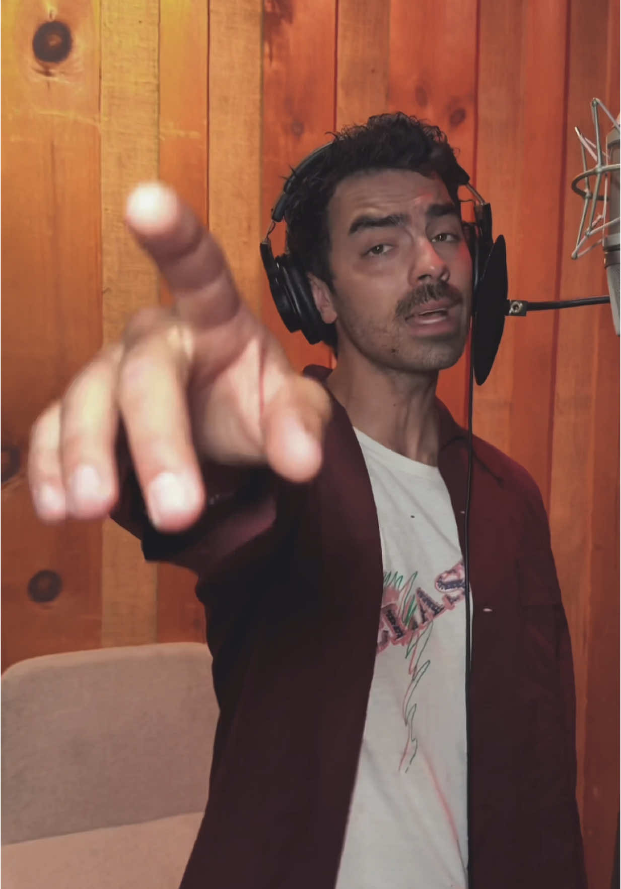 A post by @jonasbrothers on TikTok caption: No Time To Talk is OUT NOW 🪩 Growing up on the music that our Dad played for us led to a lifelong influence from the legends that came before us. That influence was undeniably felt while writing what is now “No Time To Talk” and putting it out into the world today with The Bee Gees blessing feels unreal. We hope you have as much fun with this one as we had making it !! Time to danceeee 