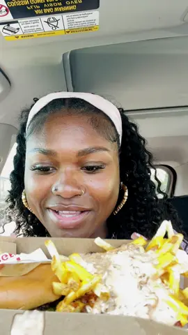 A post by @fannita on TikTok caption: In n out and chat! Come see me at vidcon sistas!!! 