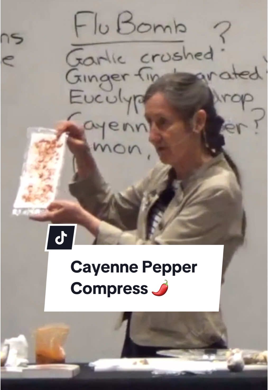 A post by @thehealthyyhabitat on TikTok caption: #cayennepepper #compress #health #natural #cayenne #holistichealth #tips #hacks #coldfeet #healthylifestyle #coldfeet #neuropathy #diy 