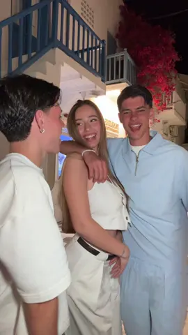 A post by @fabioferruccii on TikTok caption: noi ancora aspettiamo il 4º membro super caliente, quando ti decidi? 💕😩 @Viola Silvi @Cristiano🌓 