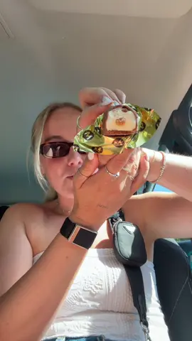 A post by @myronkoops on TikTok caption: even genieten. doei. 