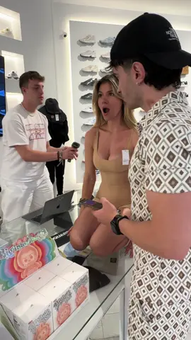 A post by @sergioeleven on TikTok caption: Buena compra 😎