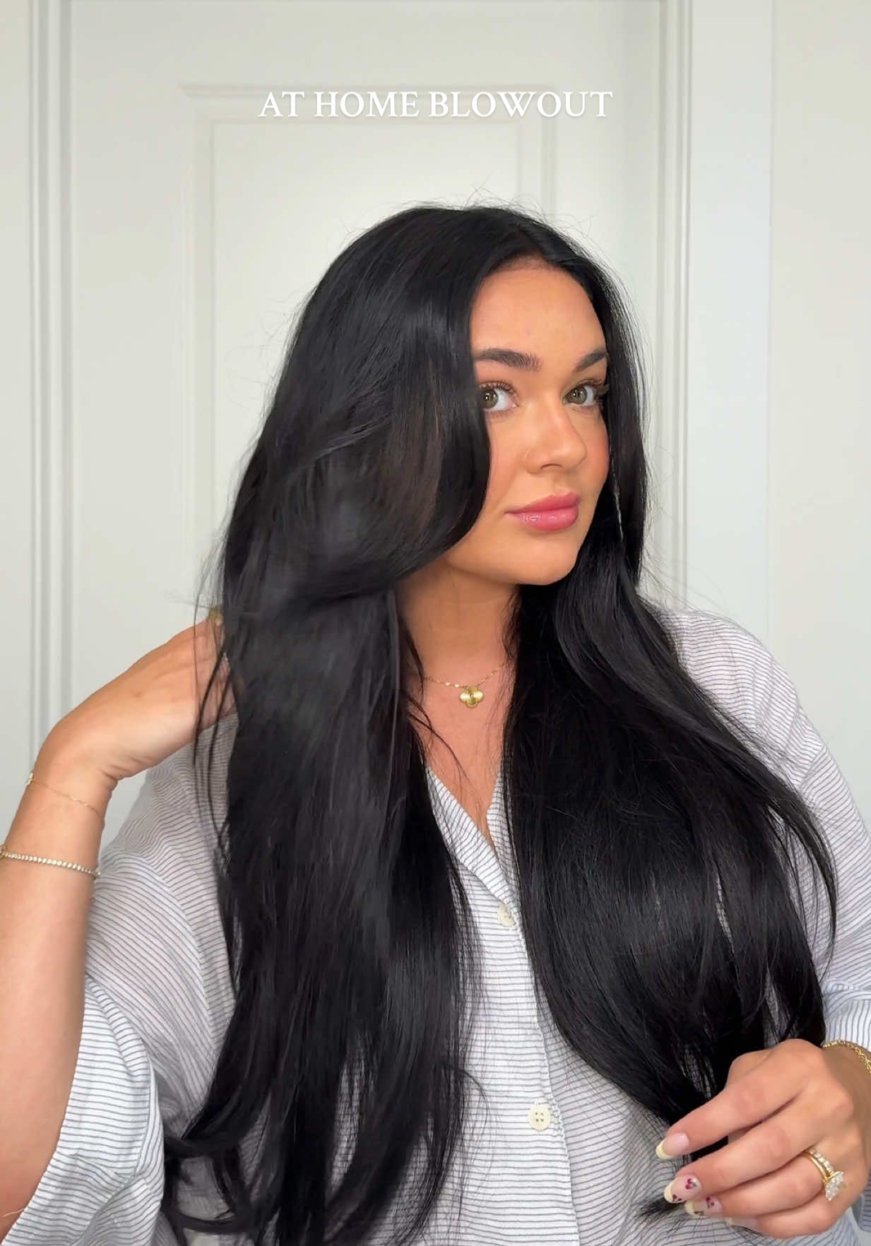 A post by @kaelimaee on TikTok caption: still learning BUT this is a good start i love how it looks!!! 🧚✨🧖🏻‍♀️🤍 #athomeblowout #blowout #blowoututorial #hairtutorial #hair #tutorial #fyp #viral #thermalbrush 
