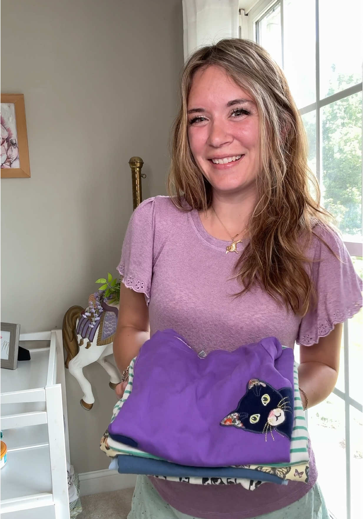 A post by @brittikitty on TikTok caption: the best mom hack i’ve ever seen! 🤣