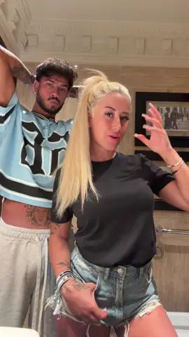 A post by @777nenny on TikTok caption: Está loco👹